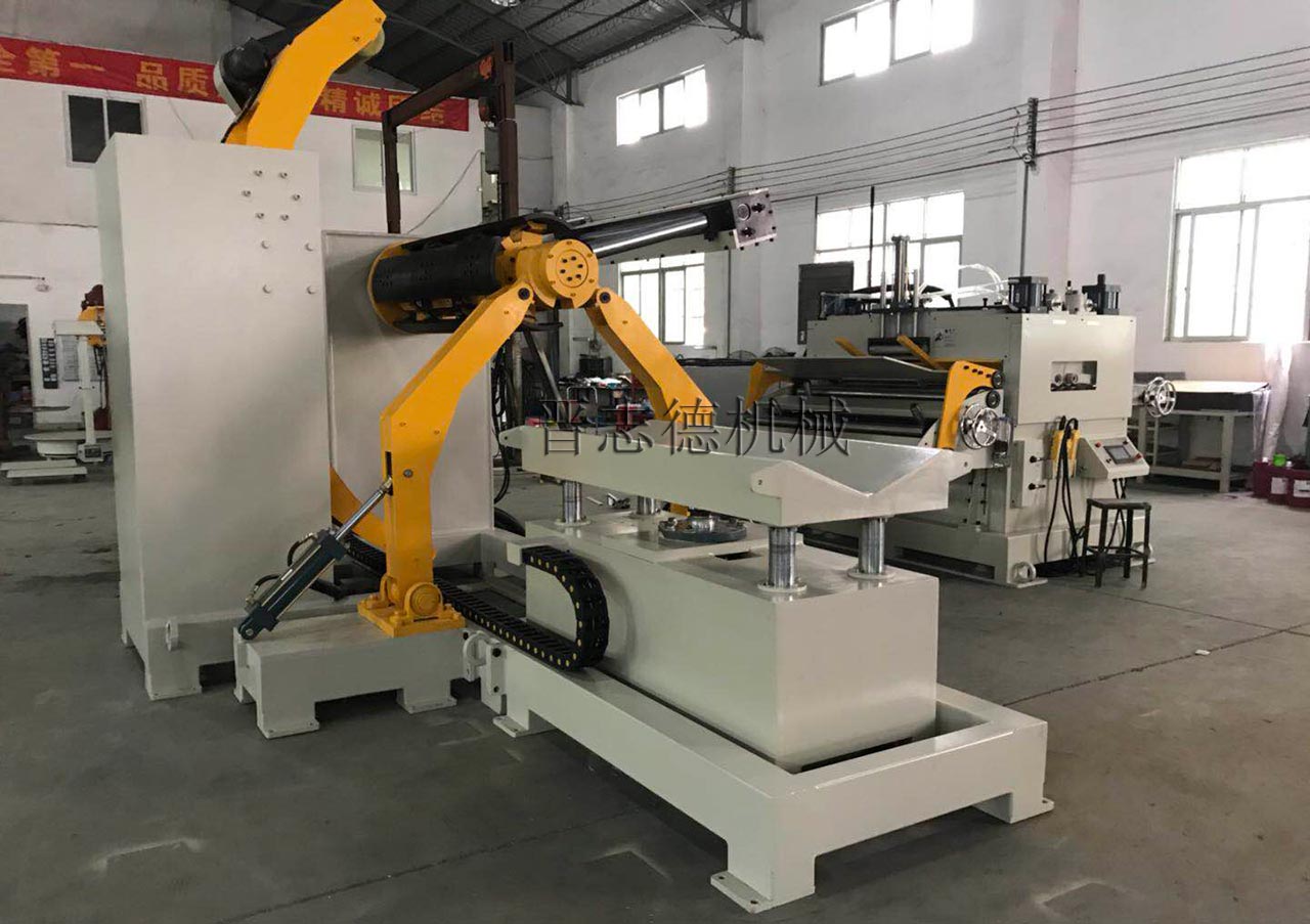 1600大型二合一料架兼整平機出貨 1600大型二合一料架兼整平機出貨