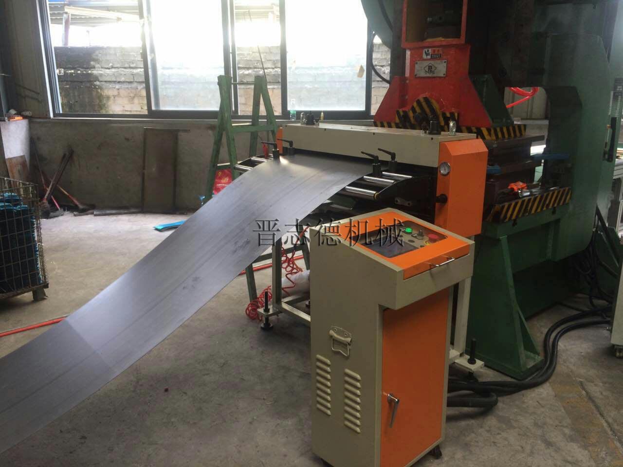 1600大型NC伺服送料機 1600大型NC伺服送料機