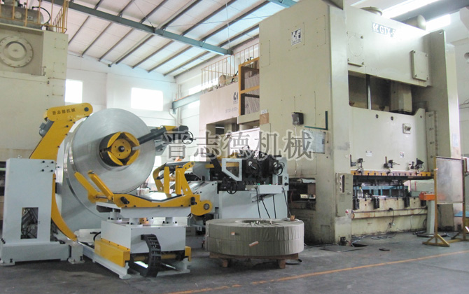 三合一送料機(jī)使用,使用3年的三合一送料機(jī) 三合一送料機(jī)使用,使用3年的三合一送料機(jī)