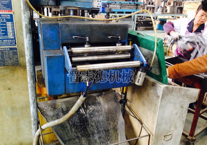 NC送料機(jī)使用,使用8年的NC送料機(jī) NC送料機(jī)使用,使用8年的NC送料機(jī)