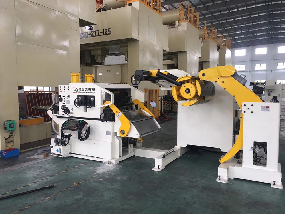 汽車高張力三合一送料機 汽車高張力三合一送料機