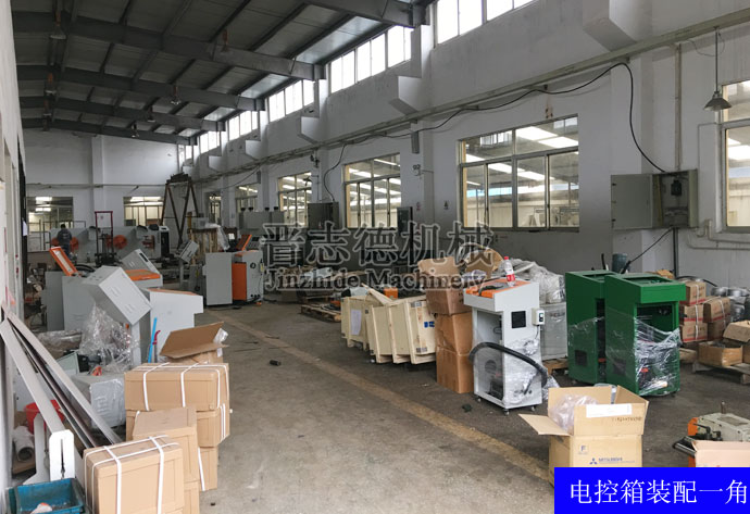 送料機(jī)電控箱裝配 送料機(jī)電控箱裝配