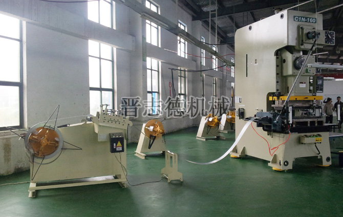 二合一料架整平送料機生產線 二合一料架整平送料機生產線