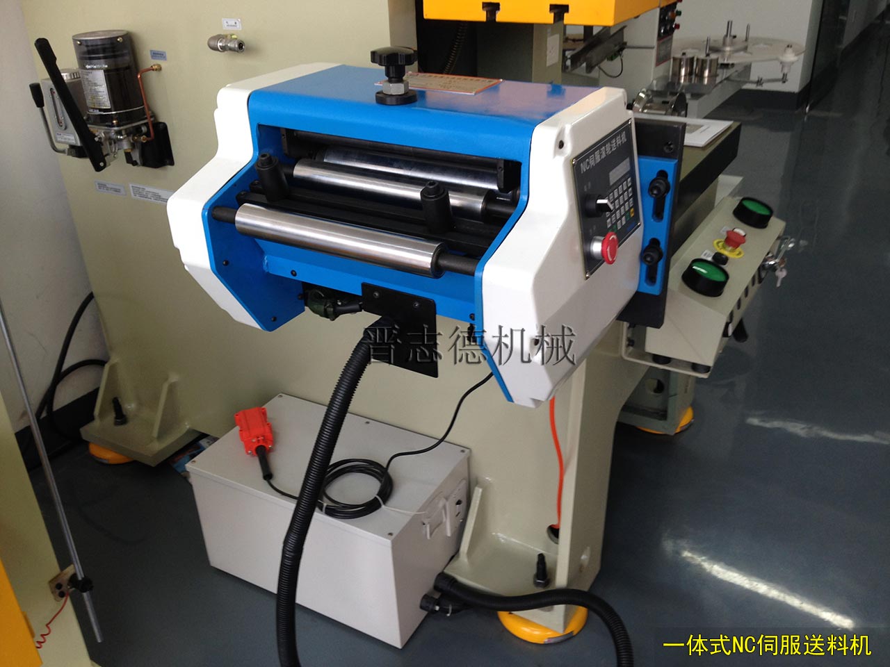 一體式NC送料機(jī),非標(biāo)NC送料機(jī) 一體式NC送料機(jī),非標(biāo)NC送料機(jī)