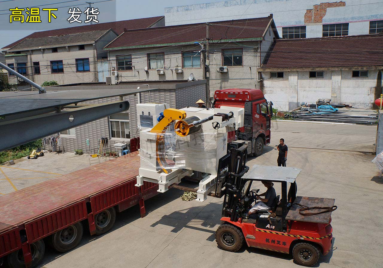 三合一送料機高溫下發貨 三合一送料機高溫下發貨