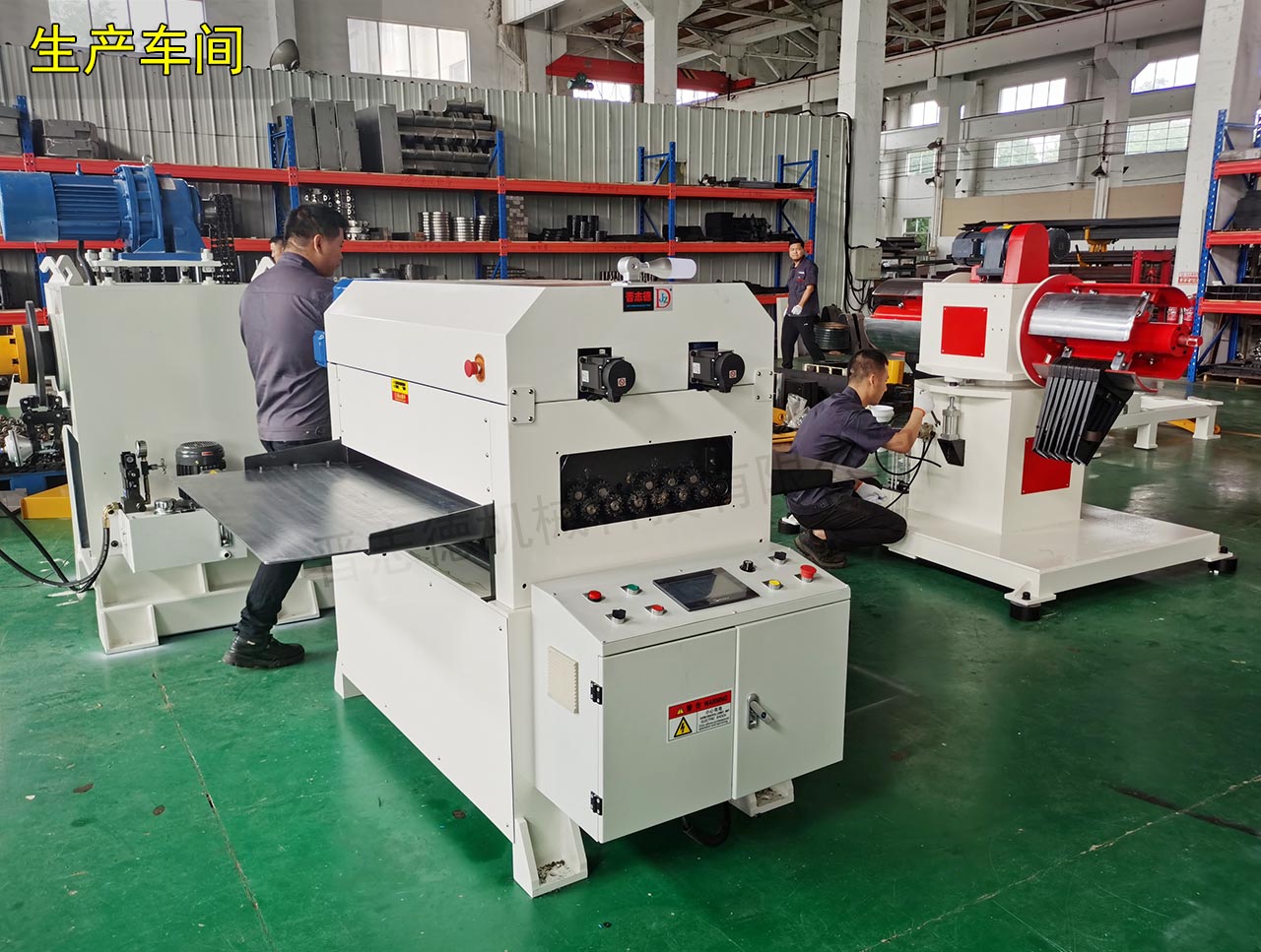 整平機高溫假期間裝配 整平機高溫假期間裝配