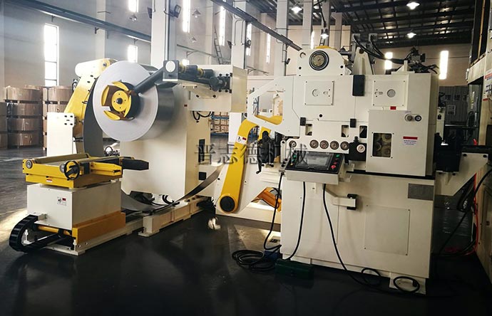 高張力三合一送料機使用 高張力三合一送料機使用