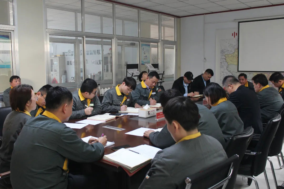 沖床送料機(jī)工廠總結(jié)會