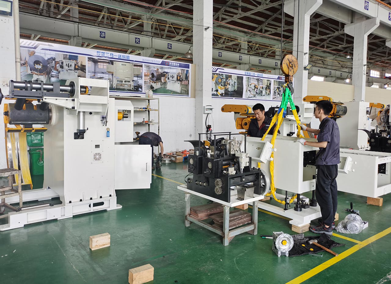 三合一送料機廠家疫情防控 三合一送料機廠家疫情防控