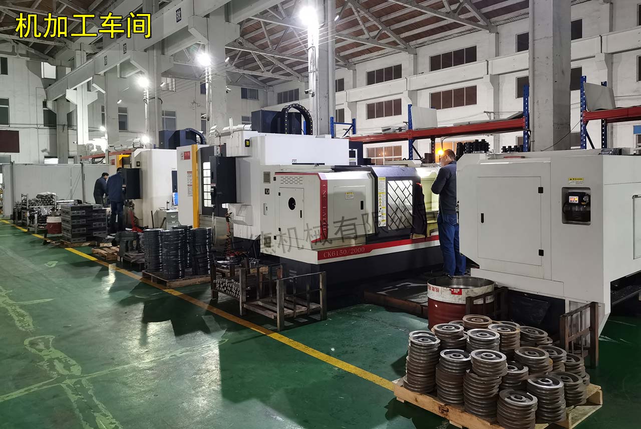 數(shù)控機(jī)加工車間