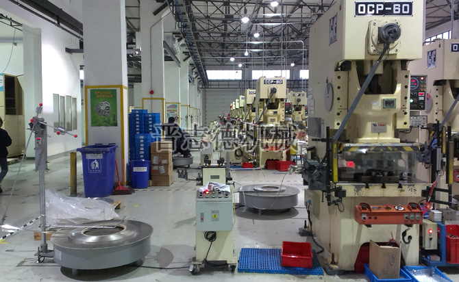 平面電子送料機(jī)使用,萊爾德電子使用現(xiàn)場 平面電子送料機(jī)使用,萊爾德電子使用現(xiàn)場