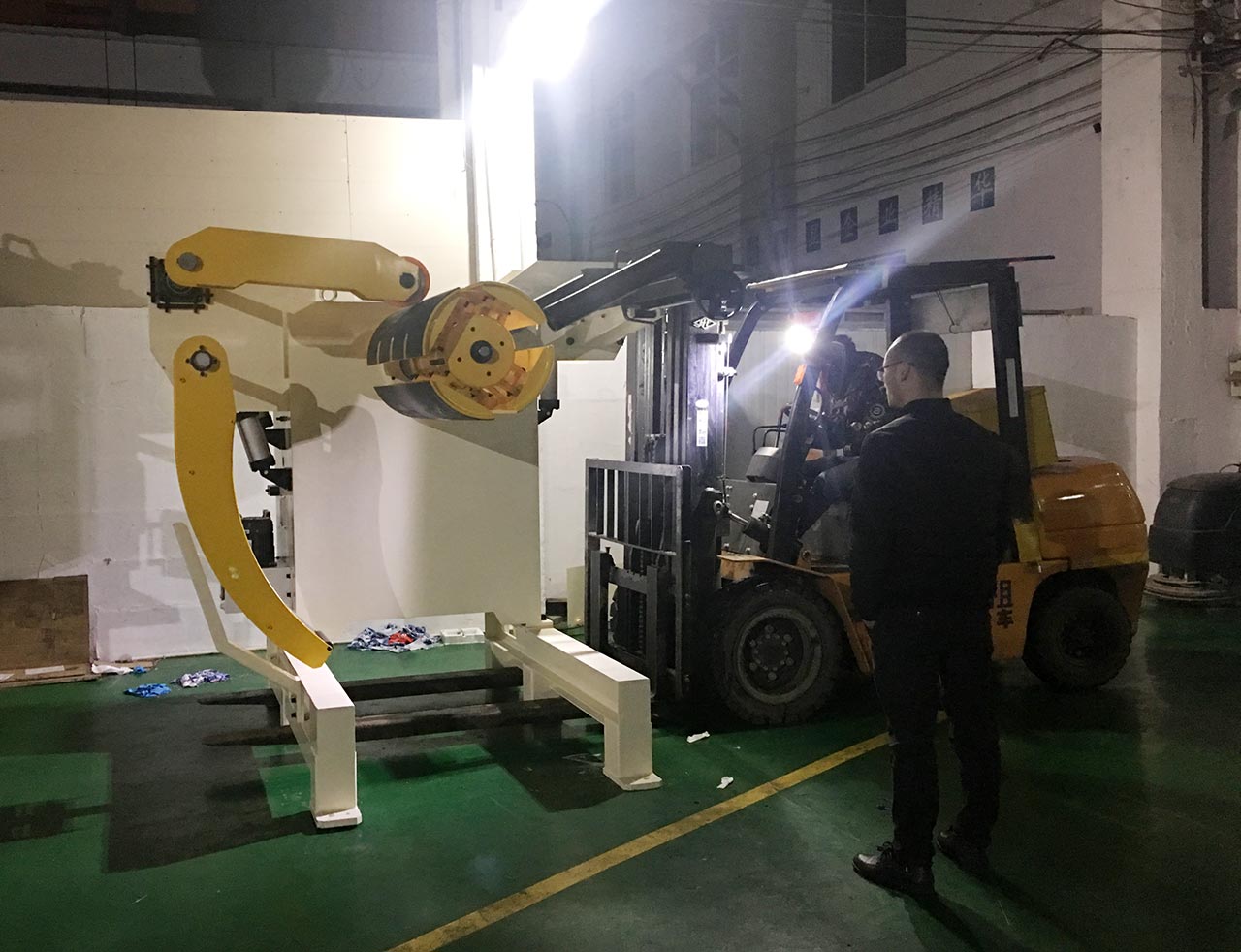 三合一送料機發貨 三合一送料機發貨