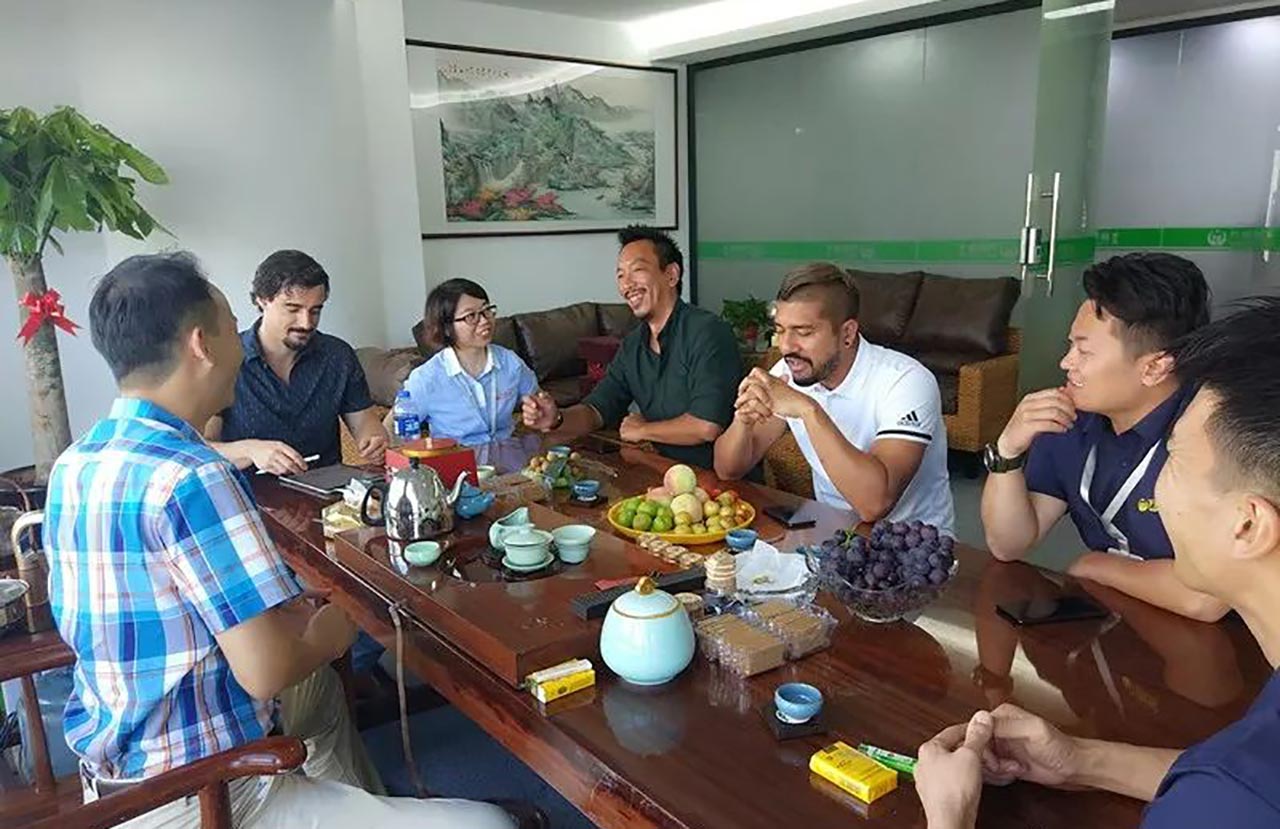 馬來西亞沖床送料機(jī)