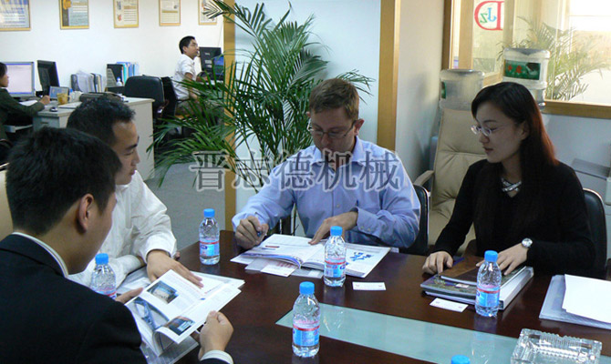 美國送料機客戶來訪 美國送料機客戶來訪