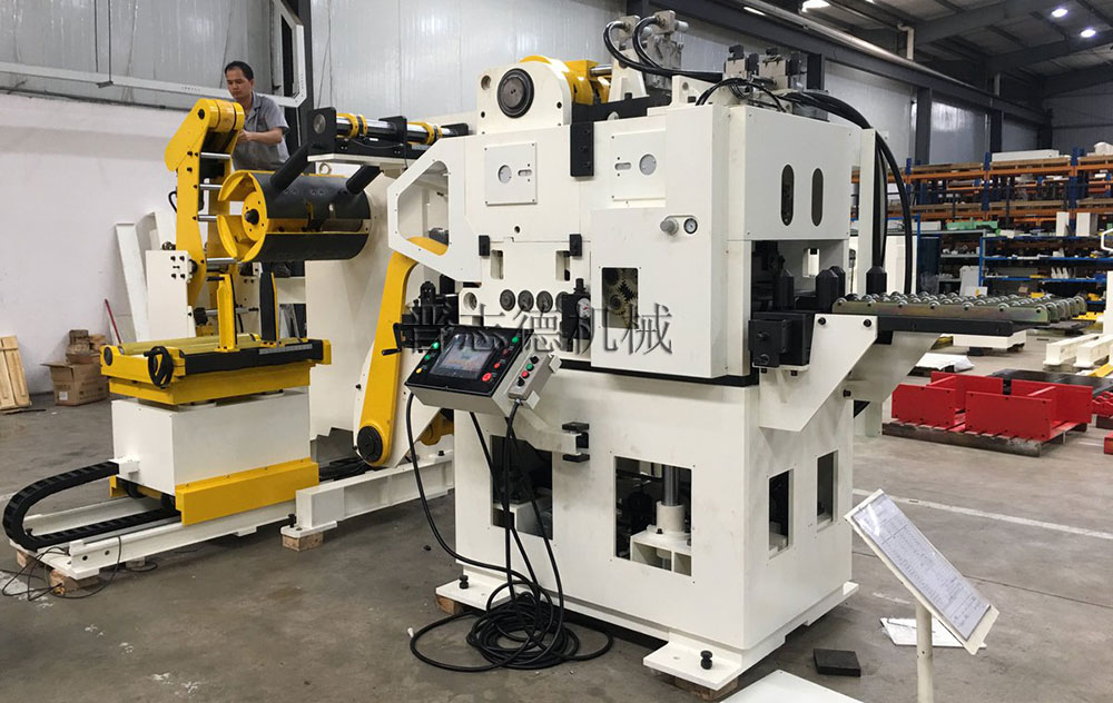 三合一送料機(jī)裝配 三合一送料機(jī)裝配