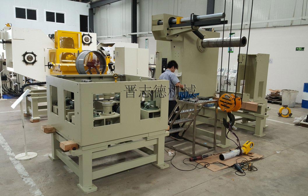 高張力三合一送料機(jī)加工 高張力三合一送料機(jī)加工