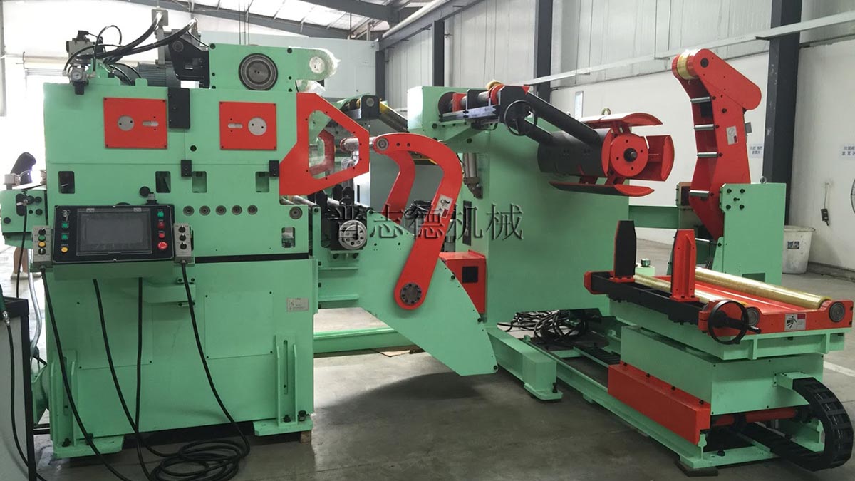 高張力三合一送料機(jī) 高張力三合一送料機(jī)