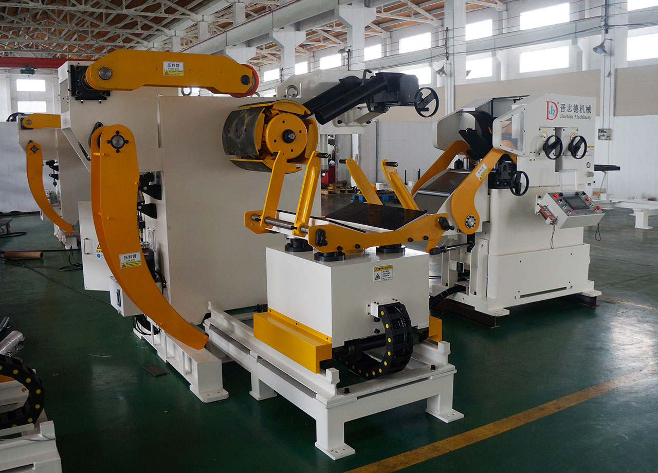 山西厚板三合一送料機(jī) 山西厚板三合一送料機(jī)