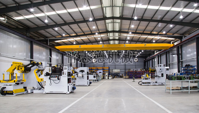 送料機(jī)生產(chǎn)車(chē)間