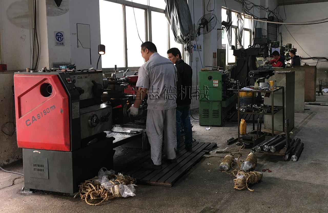 沖床送料機零件車床加工 沖床送料機零件車床加工