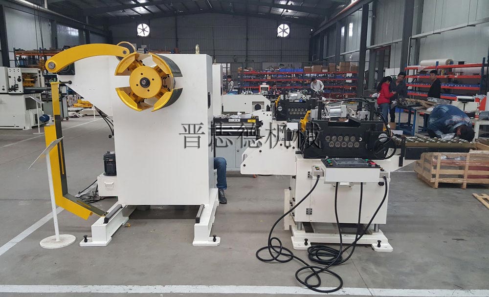 薄板三合一送料機(jī)生產(chǎn) 薄板三合一送料機(jī)生產(chǎn)