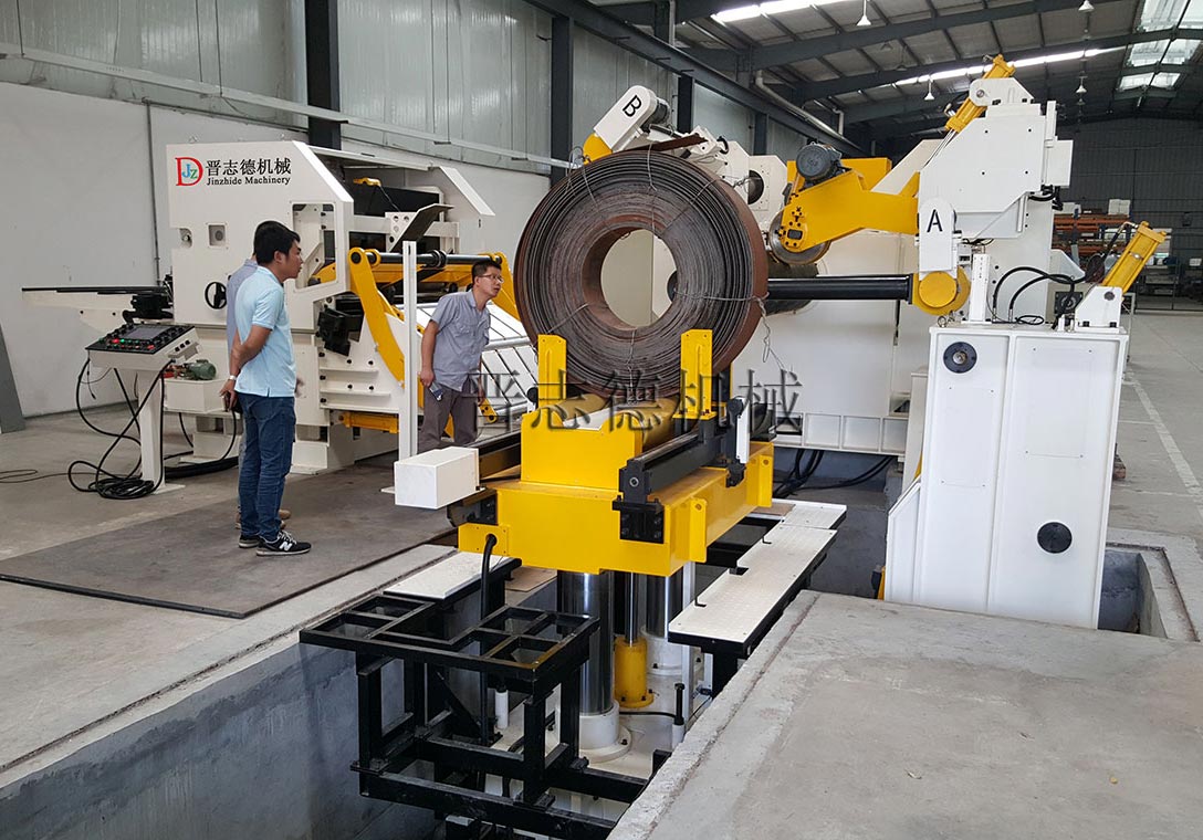 高張力三合一送料機 高張力三合一送料機