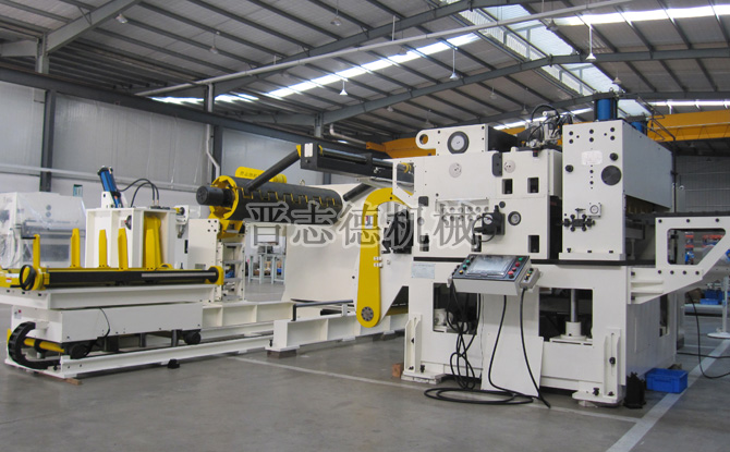 配油壓剪切裝置三合一送料機 配油壓剪切裝置三合一送料機