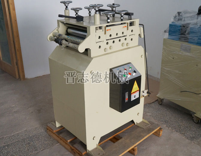 中板整平機(jī),材料矯正機(jī) 中板整平機(jī),材料矯正機(jī)