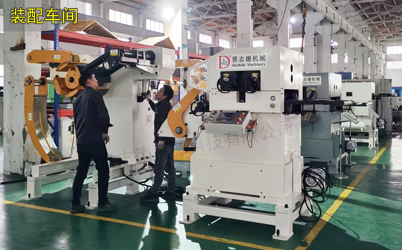 三合一送料機(jī)裝配 三合一送料機(jī)裝配