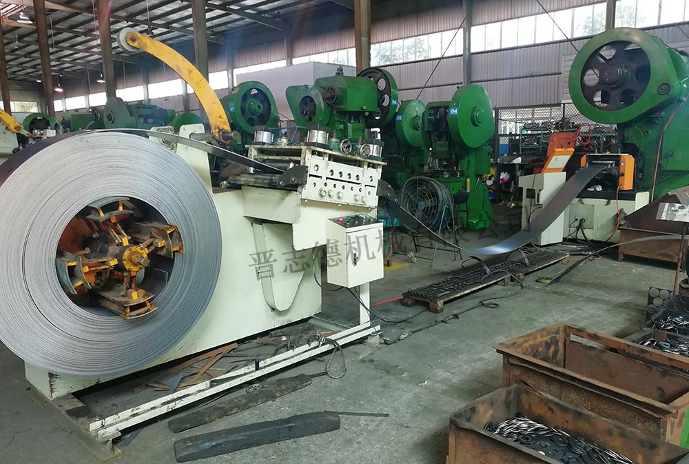 偏擺NC伺服送料機使用,二合一料架兼整平機配偏擺送料機 偏擺NC伺服送料機使用,二合一料架兼整平機配偏擺送料機